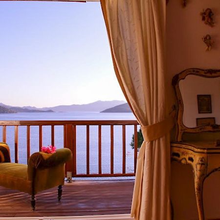 Готель Bozburun Yacht Club Екстер'єр фото