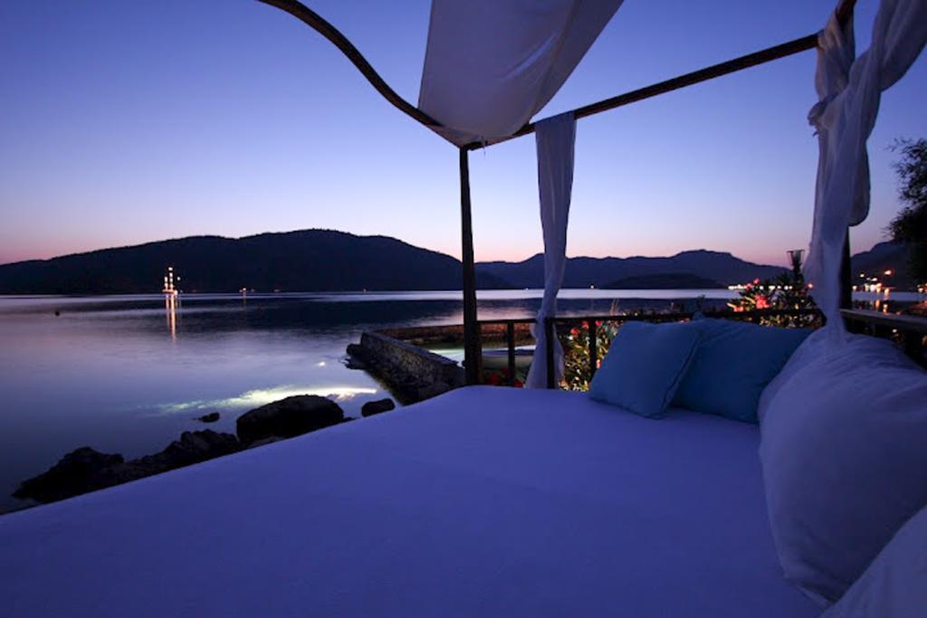 Готель Bozburun Yacht Club Екстер'єр фото